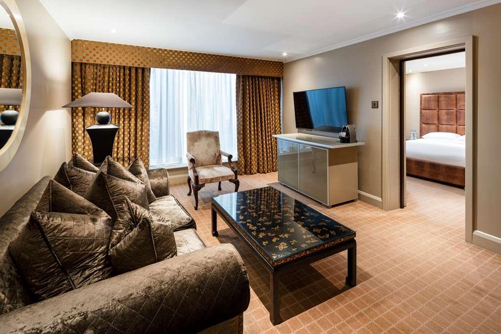 Radisson Blu Edwardian Heathrow And Conferen Hotel